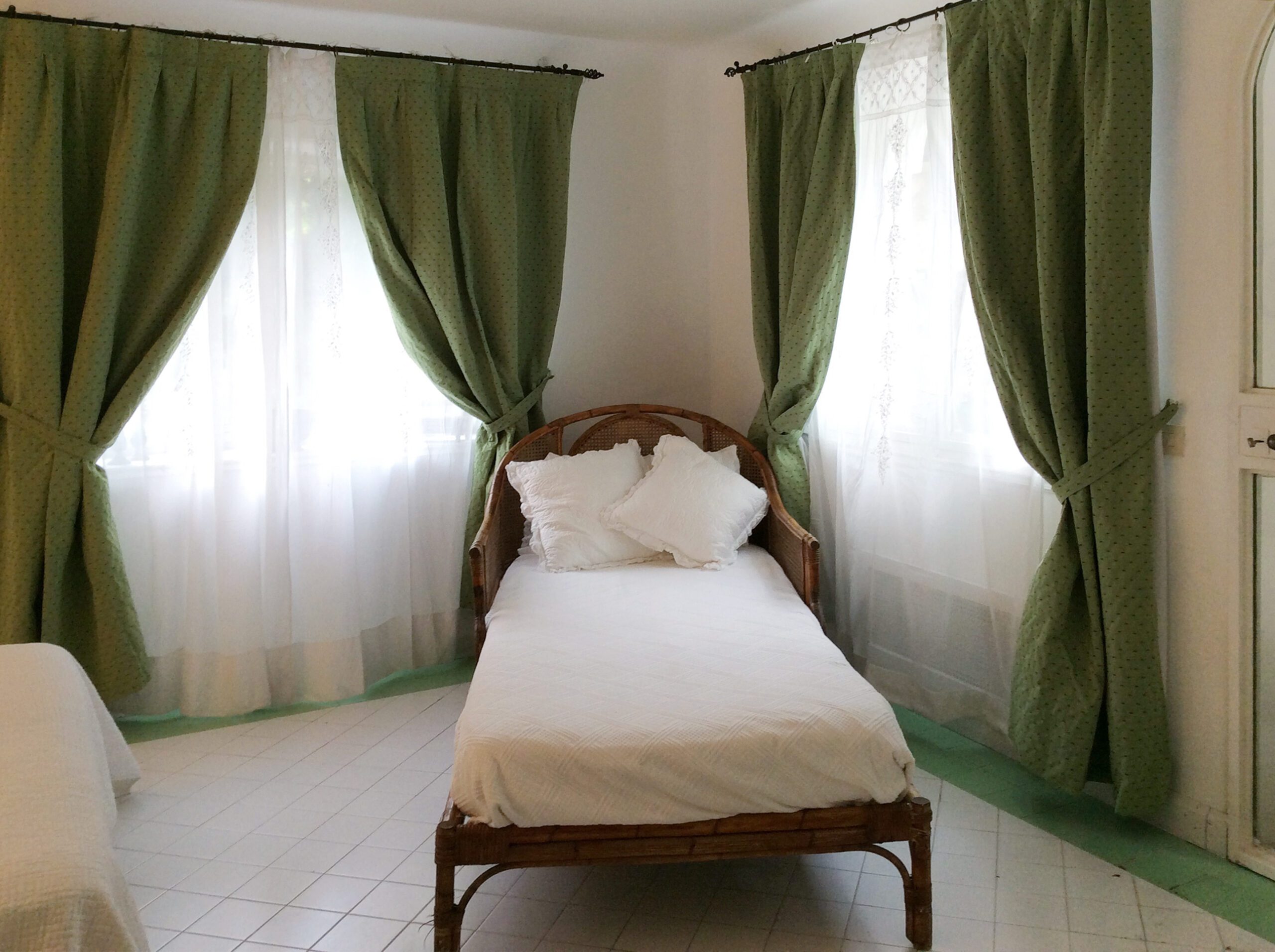 room4b